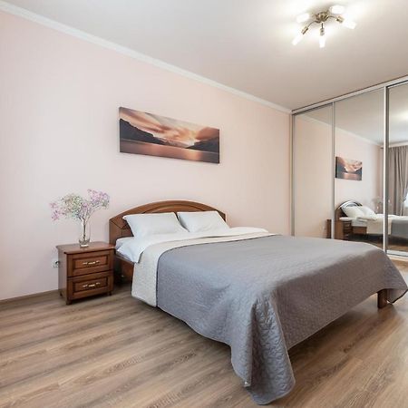 Осокорки Русовой 3 Daire Kiev Dış mekan fotoğraf