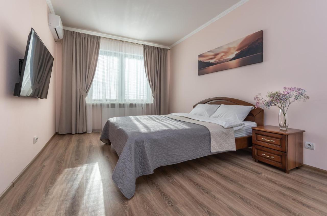 Осокорки Русовой 3 Daire Kiev Dış mekan fotoğraf